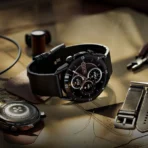 Crown Smartwatch - Image 3