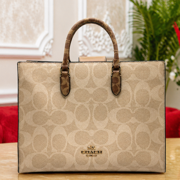 Coach Maggie Large Tote Shoulder Bag In Signature Canvas